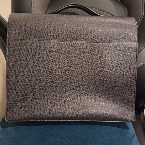 Louis Vuitton Taiga Serviette Tobol Briefcase Black Leather - Picture 5 of 16